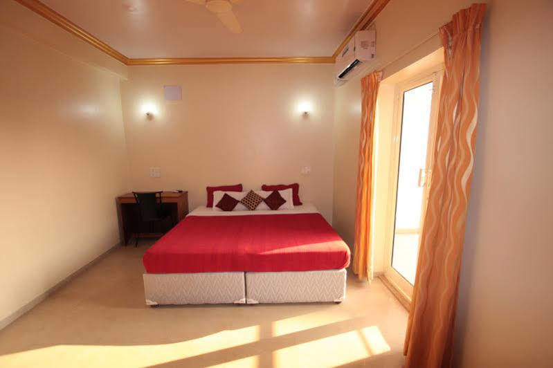 Spot On 39618 El Paso Hotell Arambol Exteriör bild