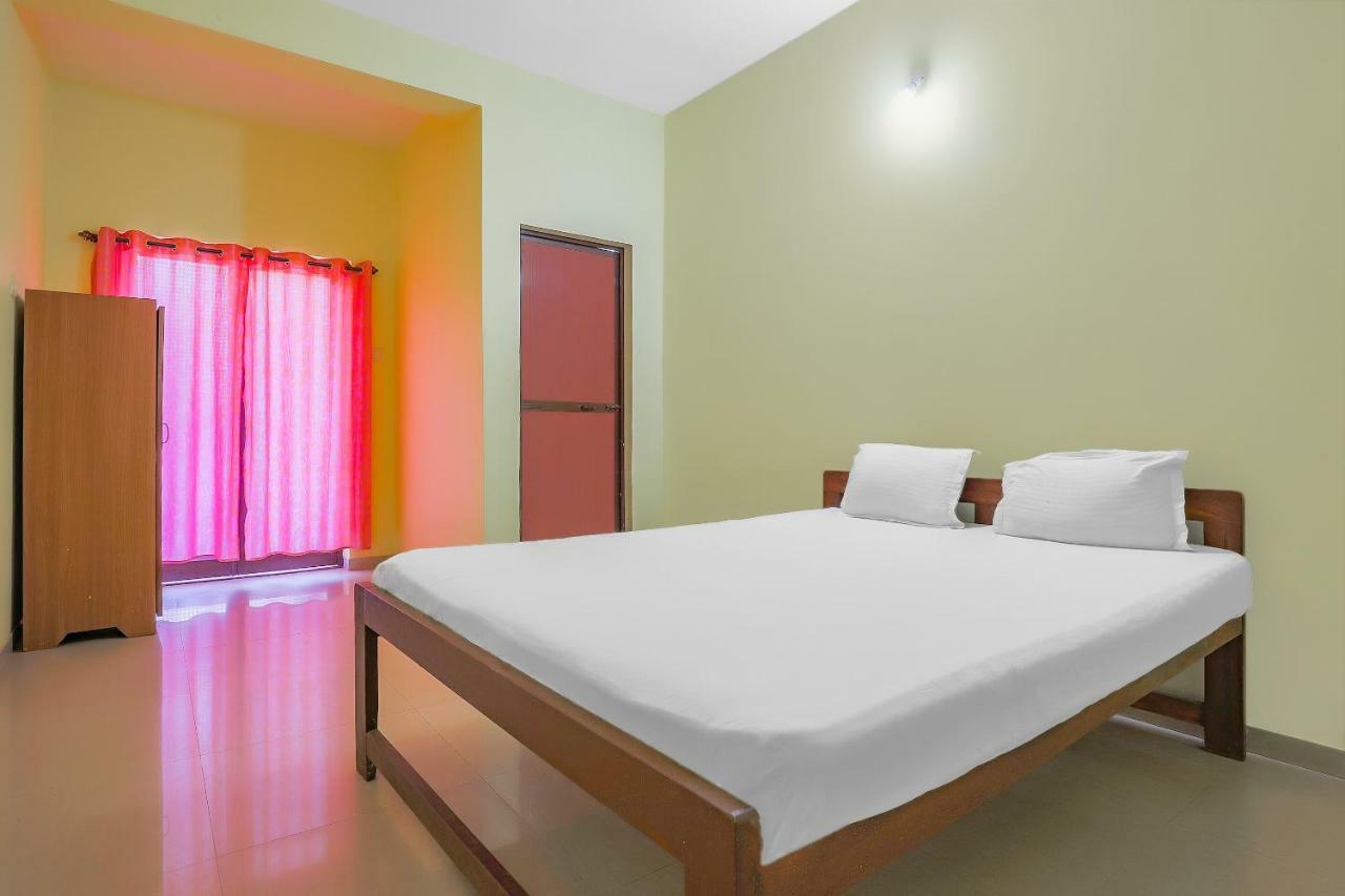 Spot On 39618 El Paso Hotell Arambol Exteriör bild